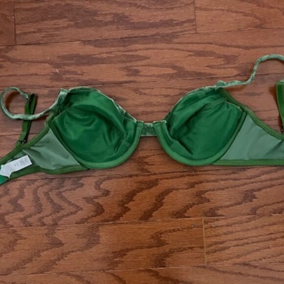 Victoria's Secret Vintage 1990's Velvet Bra - Picture 12 of 16